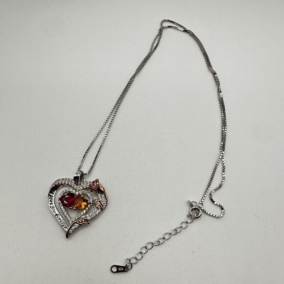 NIB Sterling silver, possibly gold plated, heart necklace with cz diamonds! - Picture 15 of 15